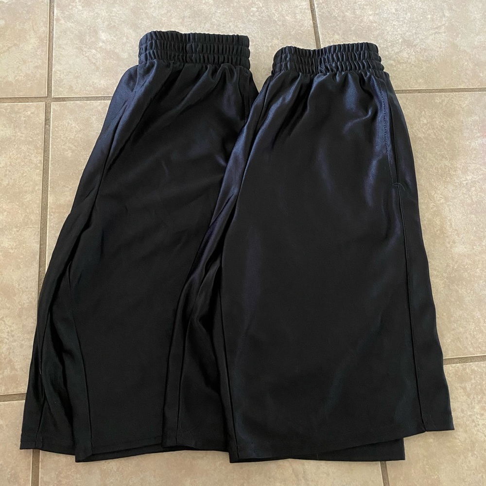 *FINAL SALE* Black plain basketball shorts